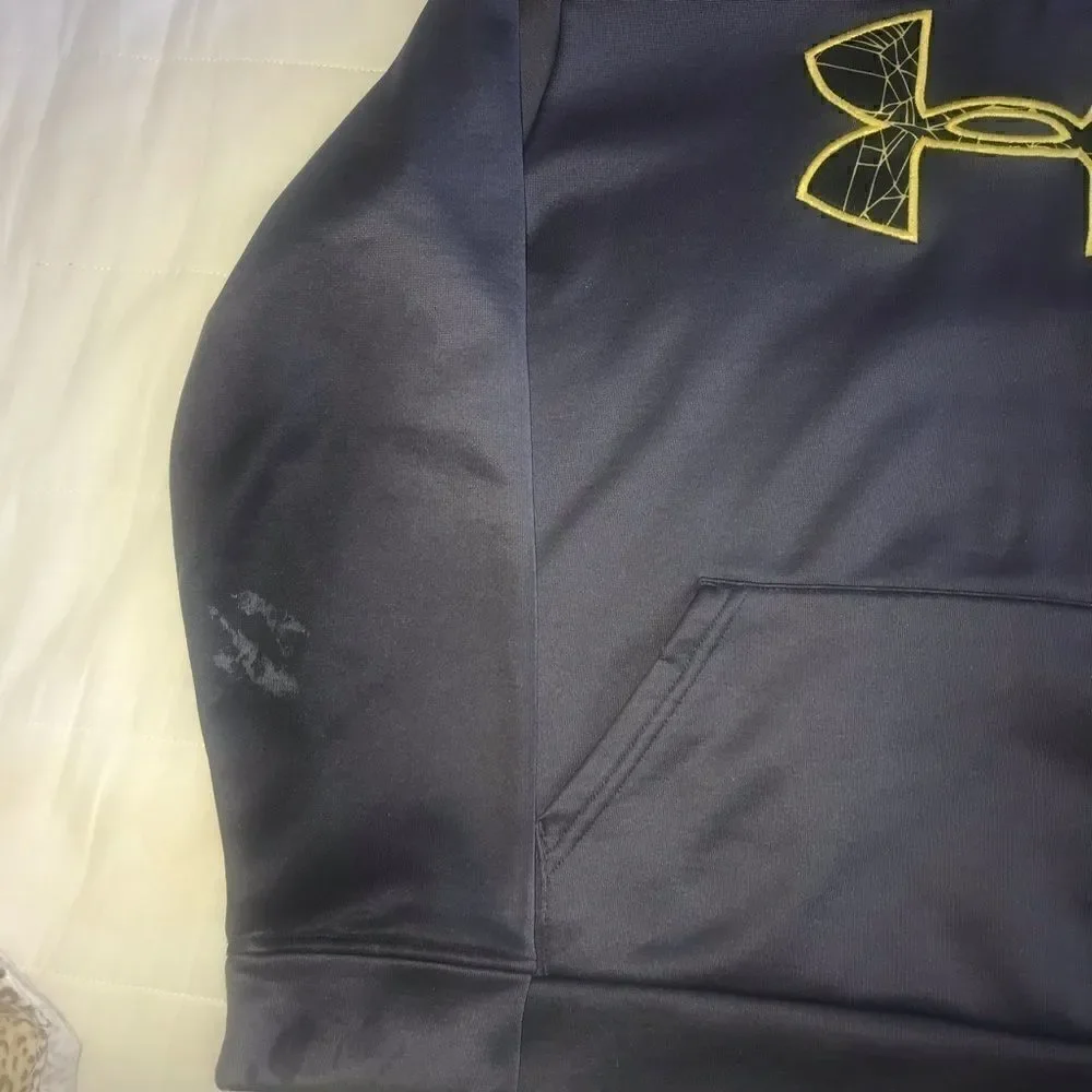 Under Armour boys athletic hoodie size YXL
